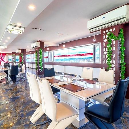 The Glory Hotel Dehradun Exterior photo