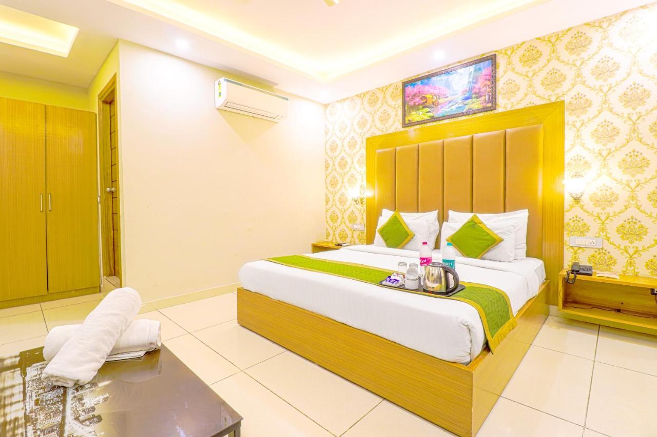 The Glory Hotel Dehradun Exterior photo